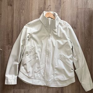 Lululemon Rain Seeker Jacket. Color: ocean mist.